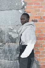 Load image into Gallery viewer, Wild Flowers Shawl