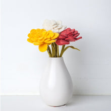 Load image into Gallery viewer, Felted Zinnia