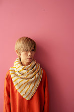 Load image into Gallery viewer, Amirisu Issue 17