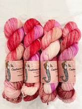 Load image into Gallery viewer, Kissing Gourami