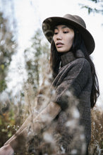 Load image into Gallery viewer, Issue 10