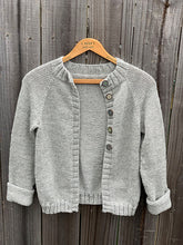 Load image into Gallery viewer, Wee Cardi