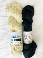 Load image into Gallery viewer, Snow Flurries Slouch