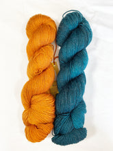 Load image into Gallery viewer, Half Triangle Wrap Kit