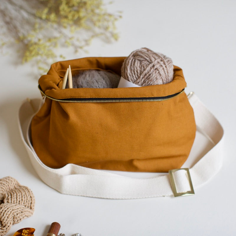 Canvas Crossbody Project tote| Quince & Co.