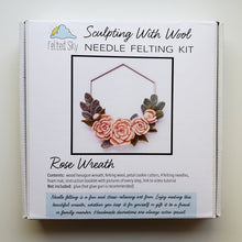 Load image into Gallery viewer, Needle Felted Wreath