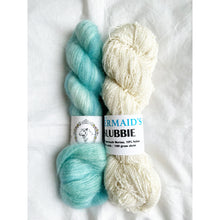 Load image into Gallery viewer, Snow Flurries Slouch
