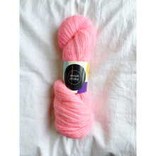 Load image into Gallery viewer, Halo Paca Shawl

