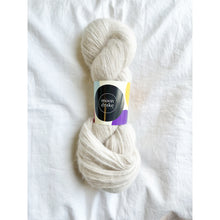Load image into Gallery viewer, Halo Paca Shawl
