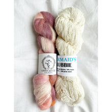 Load image into Gallery viewer, Snow Flurries Slouch
