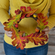Load image into Gallery viewer, Candle Wreath &amp; Acorns Felting Kit
