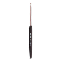 Load image into Gallery viewer, Silvalume Soft Ergonoomic Crochet Hook
