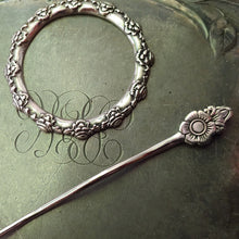 Load image into Gallery viewer, Jul Designs Shawl Stick
