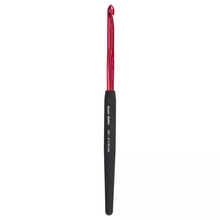 Load image into Gallery viewer, Silvalume Soft Ergonoomic Crochet Hook
