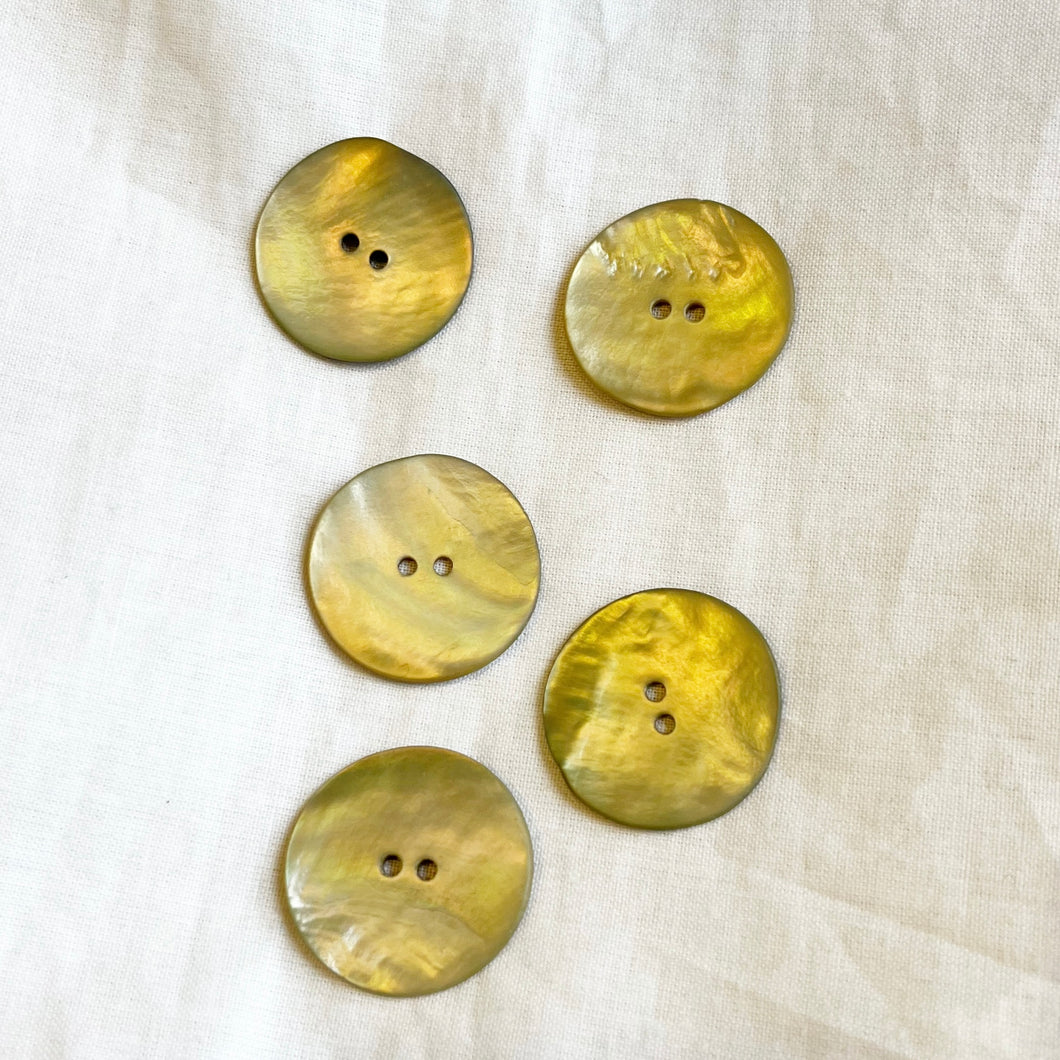 Dyed Agoya Shell Button