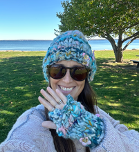 Load image into Gallery viewer, Mermaid Locks Hat &amp; Mitts
