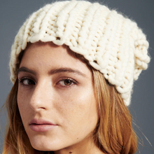 Load image into Gallery viewer, Ribbed Beanie &amp; Scarf
