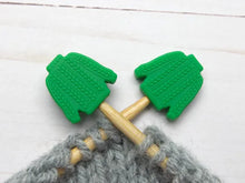 Load image into Gallery viewer, Cable Knit Sweater Stitch Stoppers
